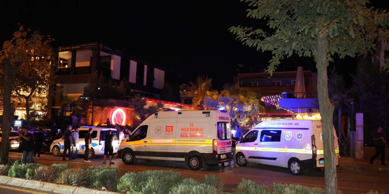 Kafeye kurşun yağdırdılar! Silahlı saldırıda 2 ölü, 4 yaralı var