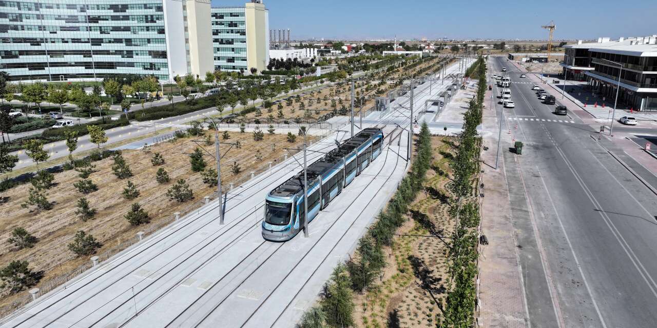 Konya’da beklenen hat tamamlandı! İlk sürüşü Başkan Altay yaptı