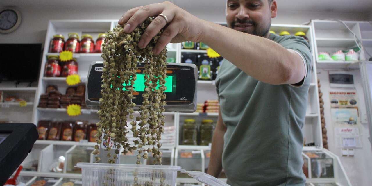 Konya düğünlerinin vazgeçilmezi cep yakıyor! Gramla satılıyor