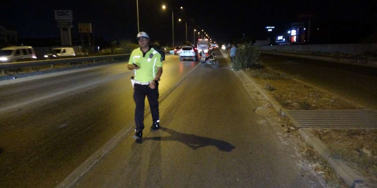 Konya plakalı motosiklet yayaya çarptı! Sürücü 400 metre sürüklendi
