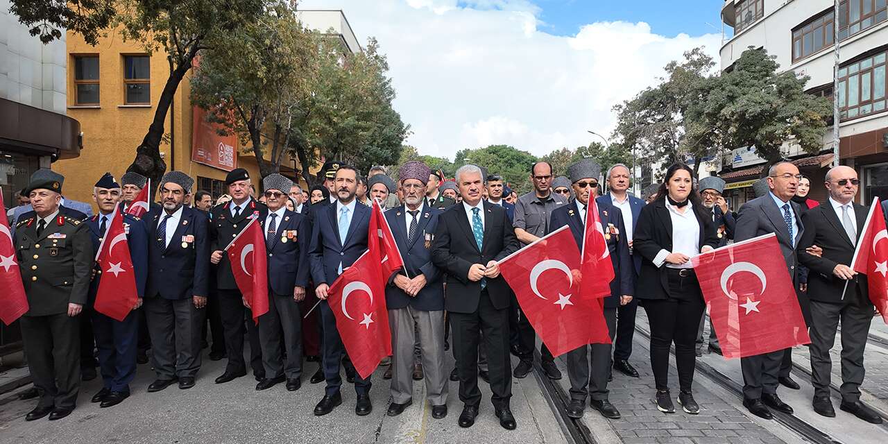 Konya’da gaziler için anlamlı yürüyüş! “Kahramanlarla Kardeşlik Yolunda”