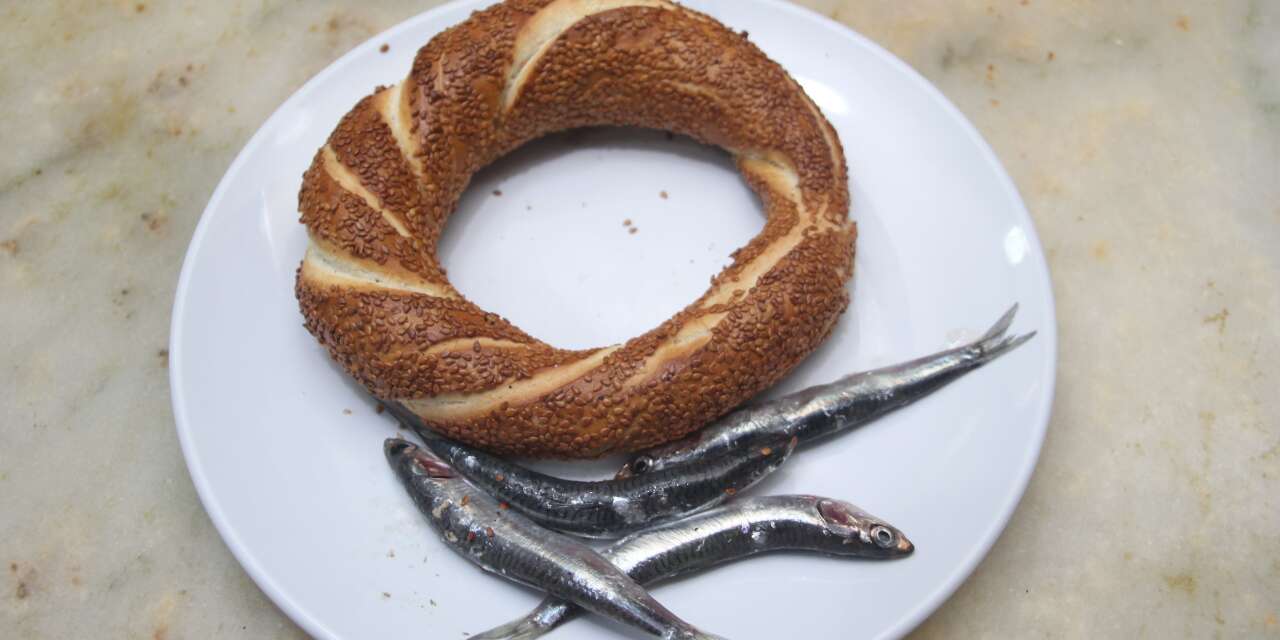 Simitte ezber bozan tarif! Hamsilisini yaptılar