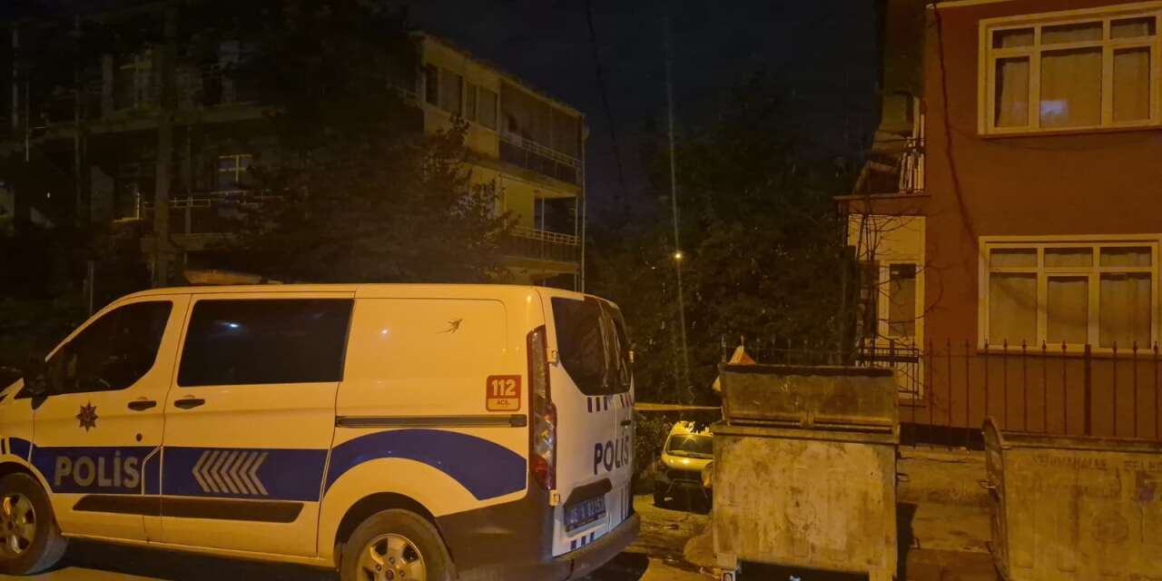Apartman dairesinde 3 erkek cesedi bulundu