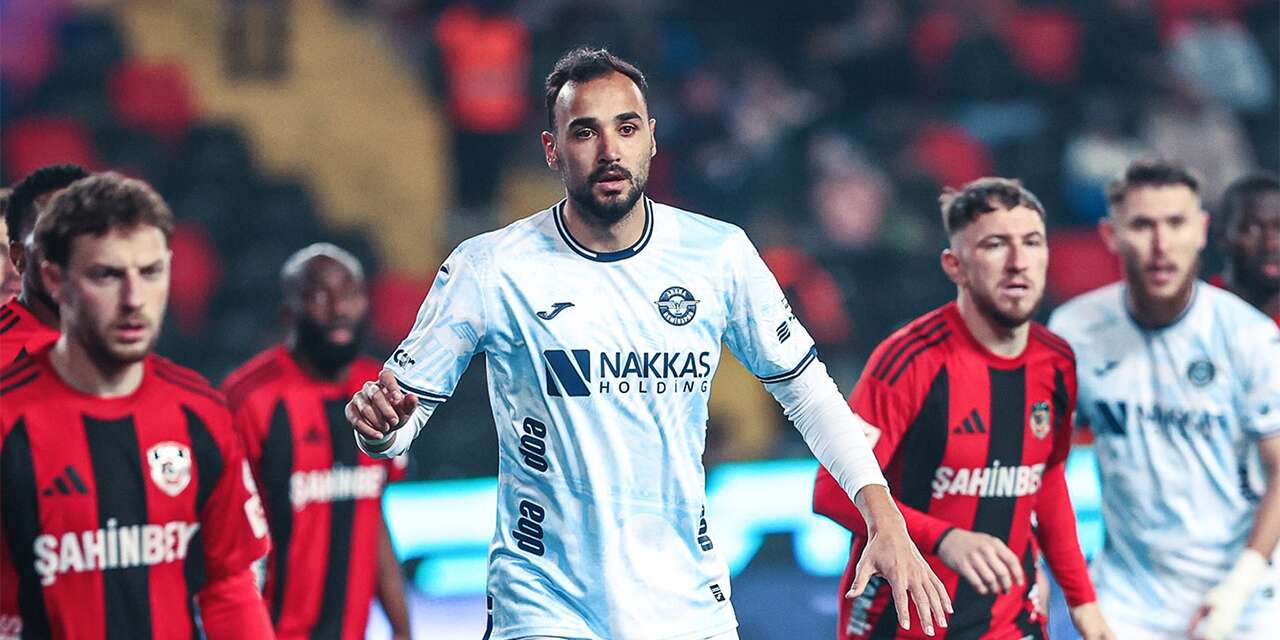 Türk futbolunu sarsan ölüm! 25 yaşındaki futbolcu Tolga Kalender hayatını kaybetti