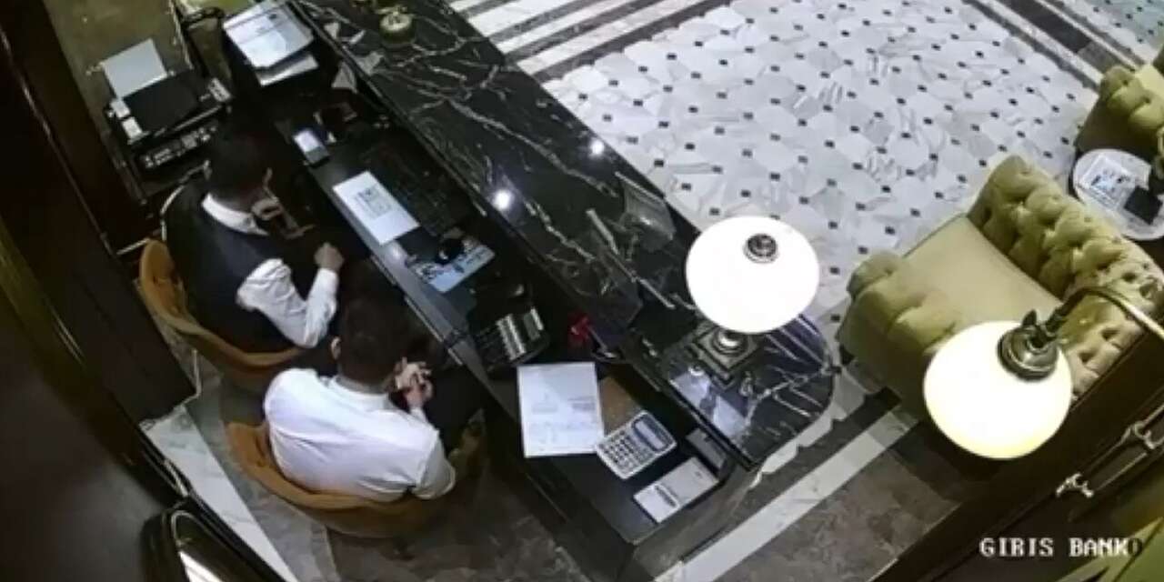 Personeller birlik olup iş yerini soydu! Çaldıkları parayla da otel almışlar