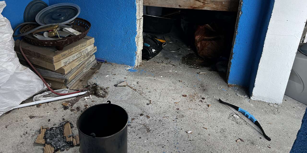 Çatı temizliği kabusa döndü! Baba ve kızı hastaneye kaldırıldı