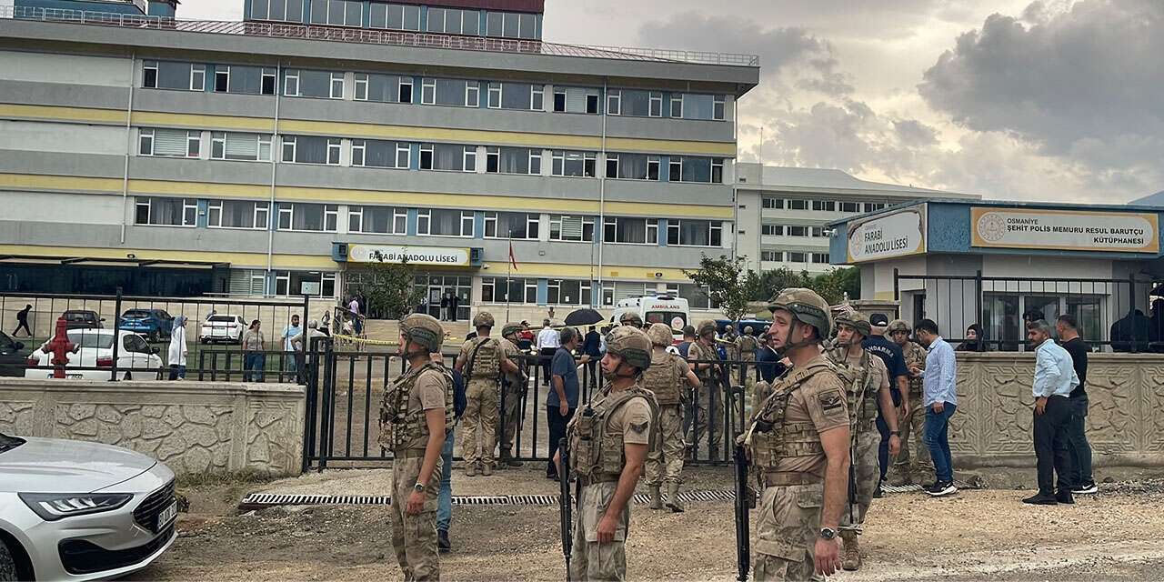 Lisede silahlı saldırı! Öğretmen vurularak öldürüldü