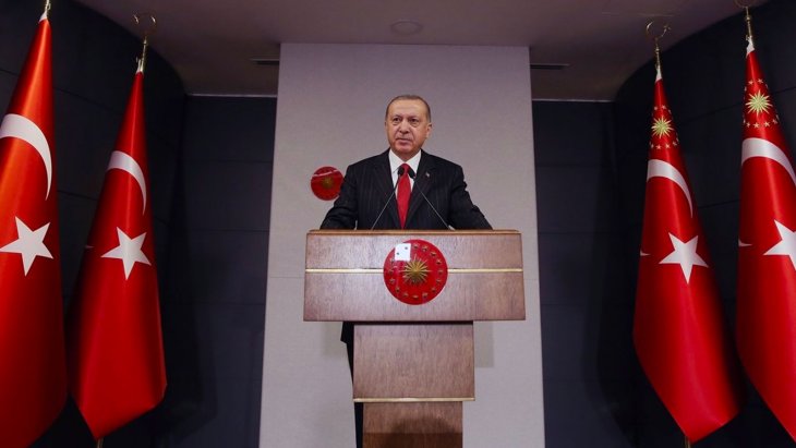 Cumhurbaşkanı Erdoğan'dan evlerden İstiklal Marşı okuma çağrısı