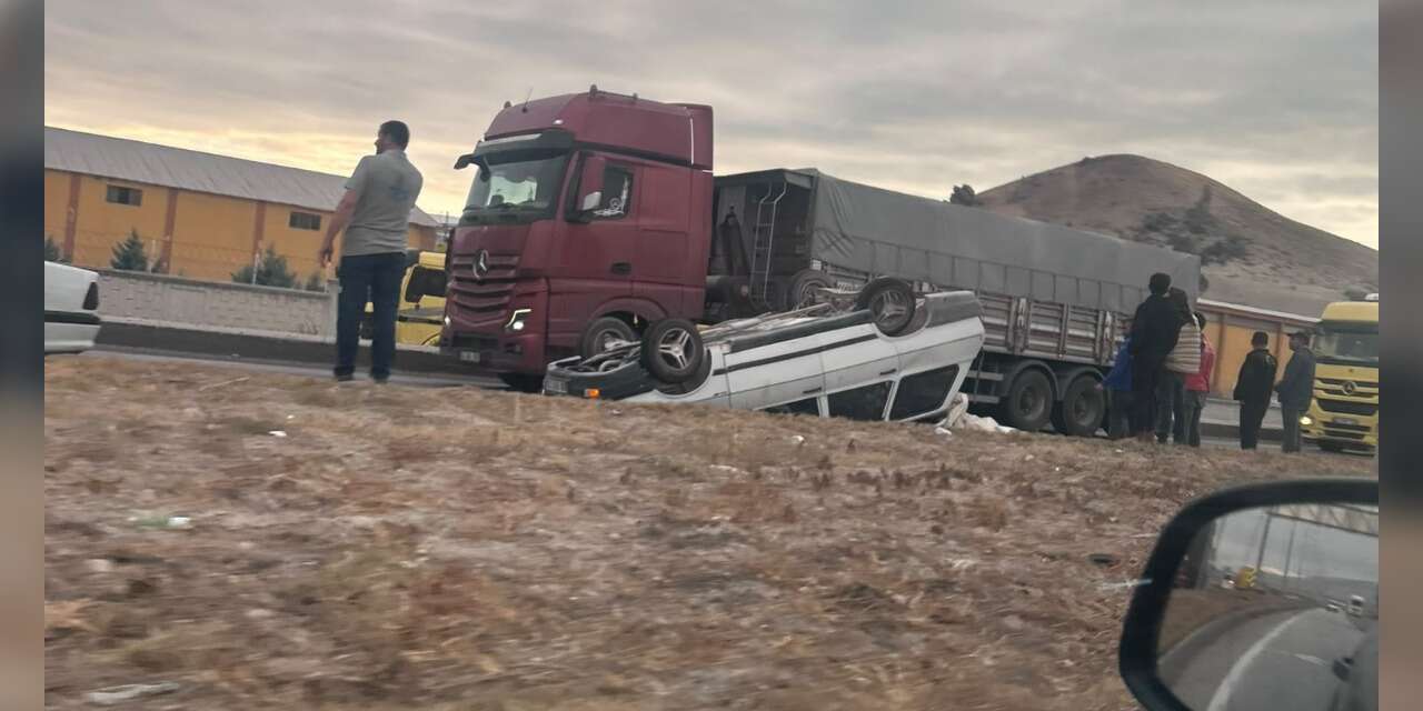 Konya’da TIR ile otomobil çarpıştı! 1 kişi yaralandı
