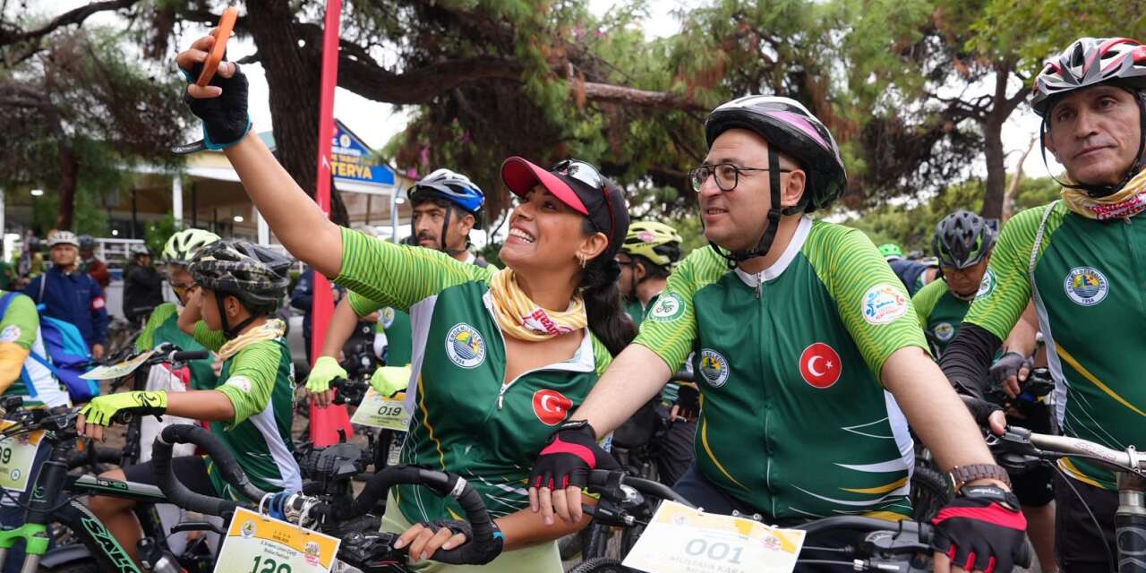 Konya’dan Mersin’e pedal çevirmeye gittiler! Yağmur bile durduramadı