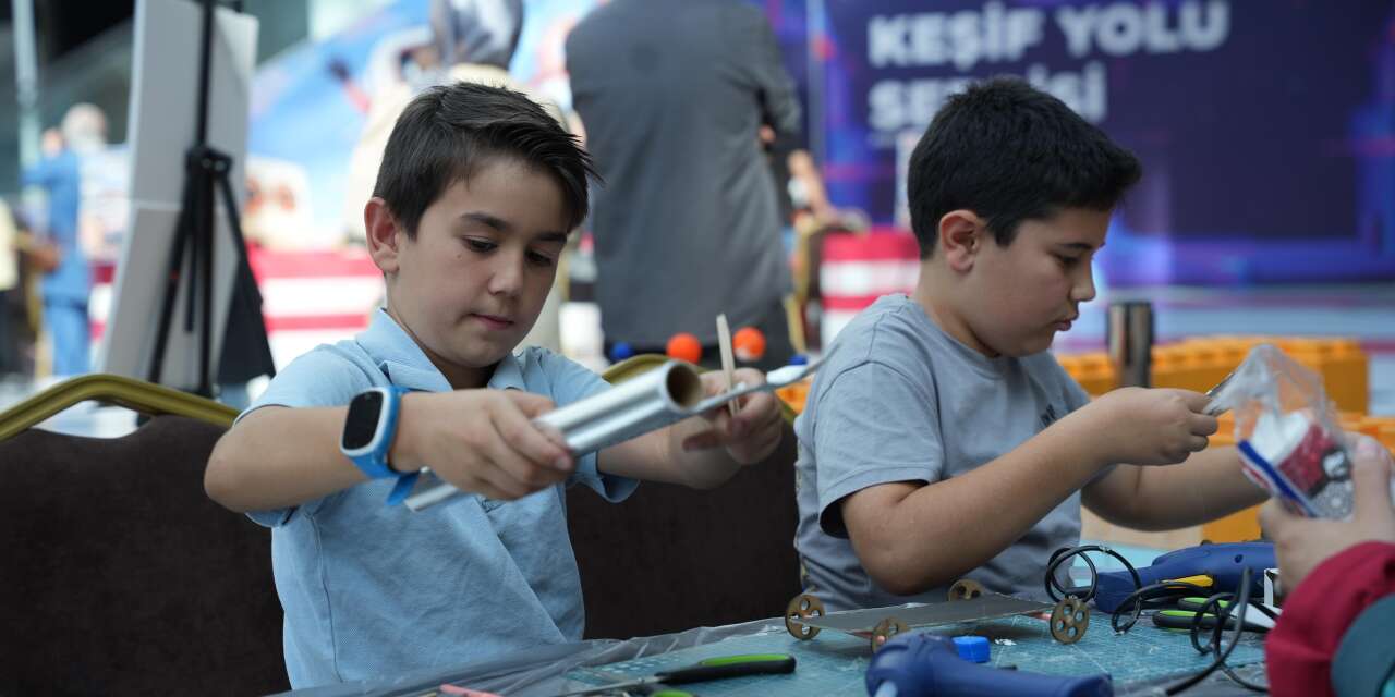 Konya’da bilim sınıflardan taştı! Doğa ve gökyüzü meraklıları aynı adreste buluştu