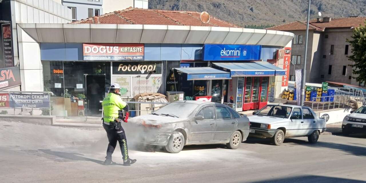 KPSS heyecanı kabusa döndü! Sınava giren gencin otomobili yandı