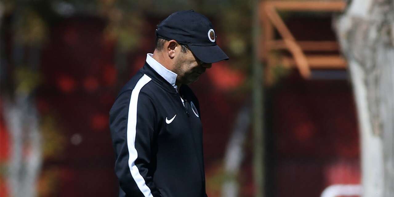 Süper Lig ekibinde teknik direktör ayrılığı! İstifa etti
