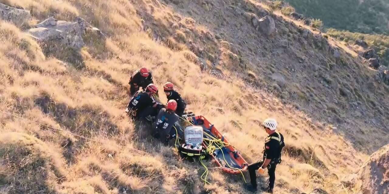 Konya’dan 30 UMKE gönüllüsü katıldı! Heyelan tatbikatı gerçeği aratmadı