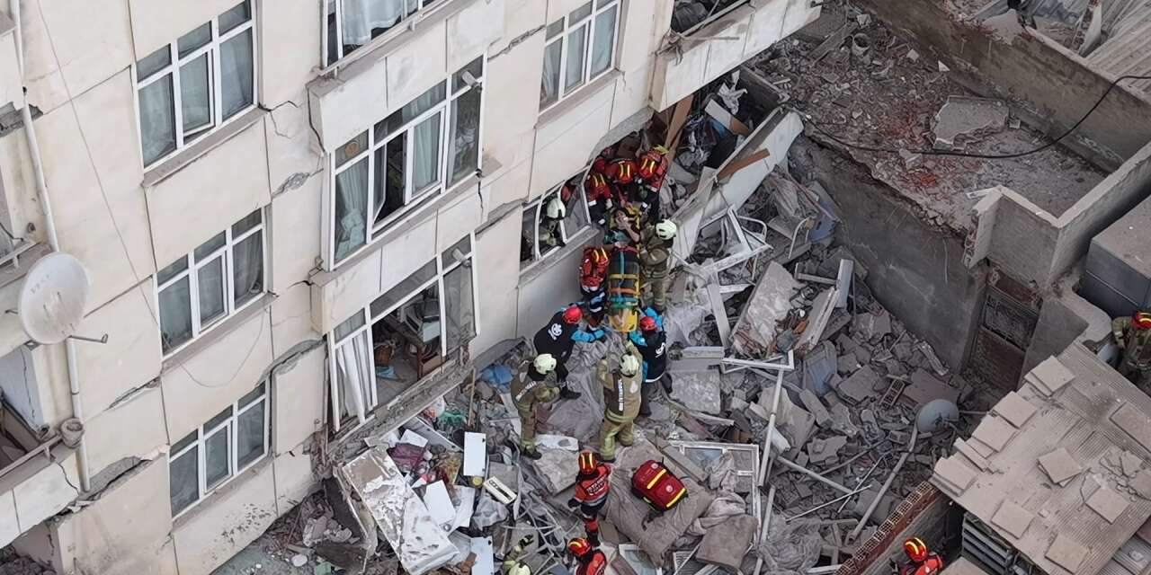 Çöken binanın mimar ve şantiye şefi gözaltına alındı