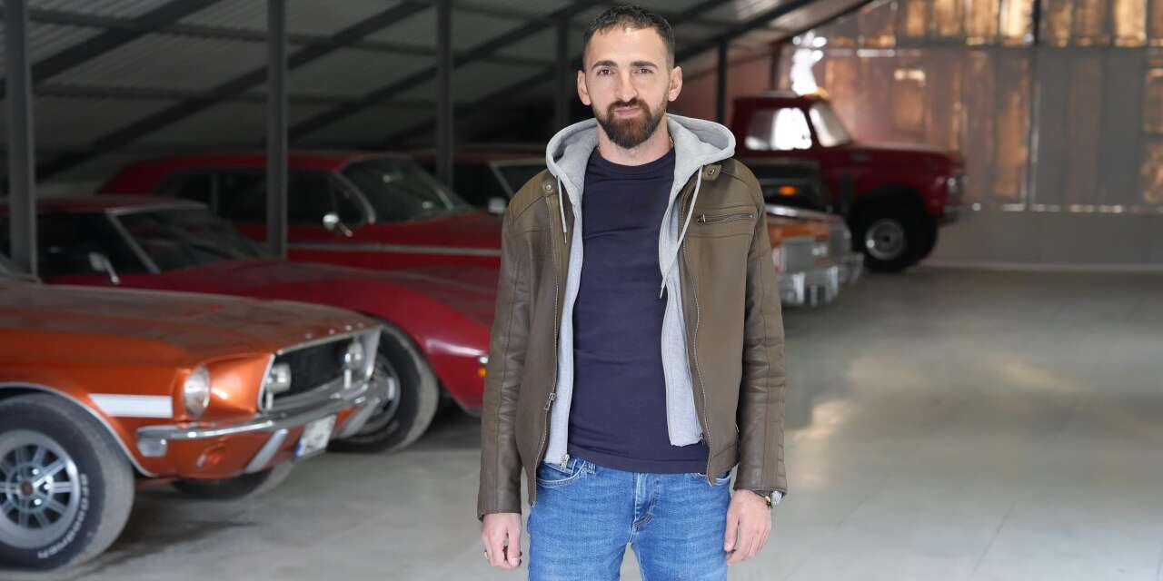 Türkiye’de sadece 2 tane olan aracın biri onun garajında