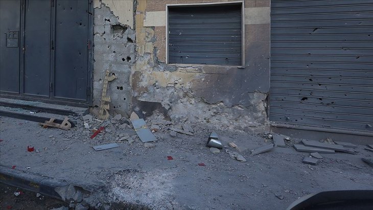 Hafter'den ramazanın ilk gününde Trablus'a roketli saldırı: 3 sivil öldü