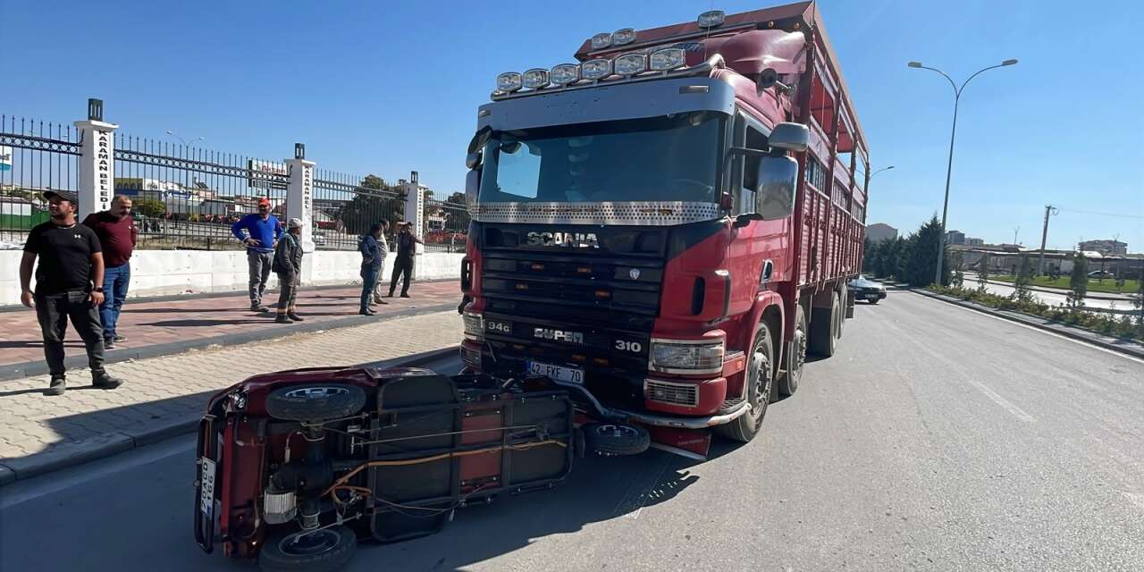 Konya plakalı kamyon elektrik bisikletle çarpıştı! 1’i çocuk 2 kişi yaralandı