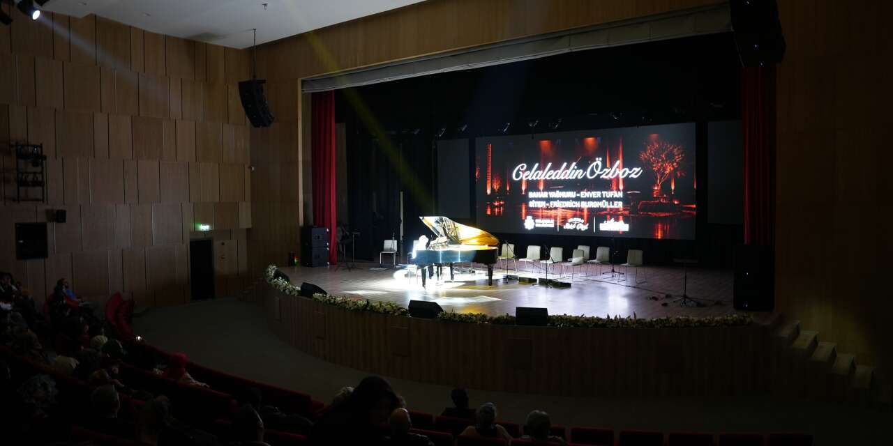 Konya’da piyano ve ritim şöleni! Kursiyerler sahneye damga vurdu