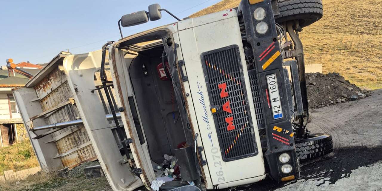 Konya’da kazalar peş peşe geldi! İkinci TIR da devrildi