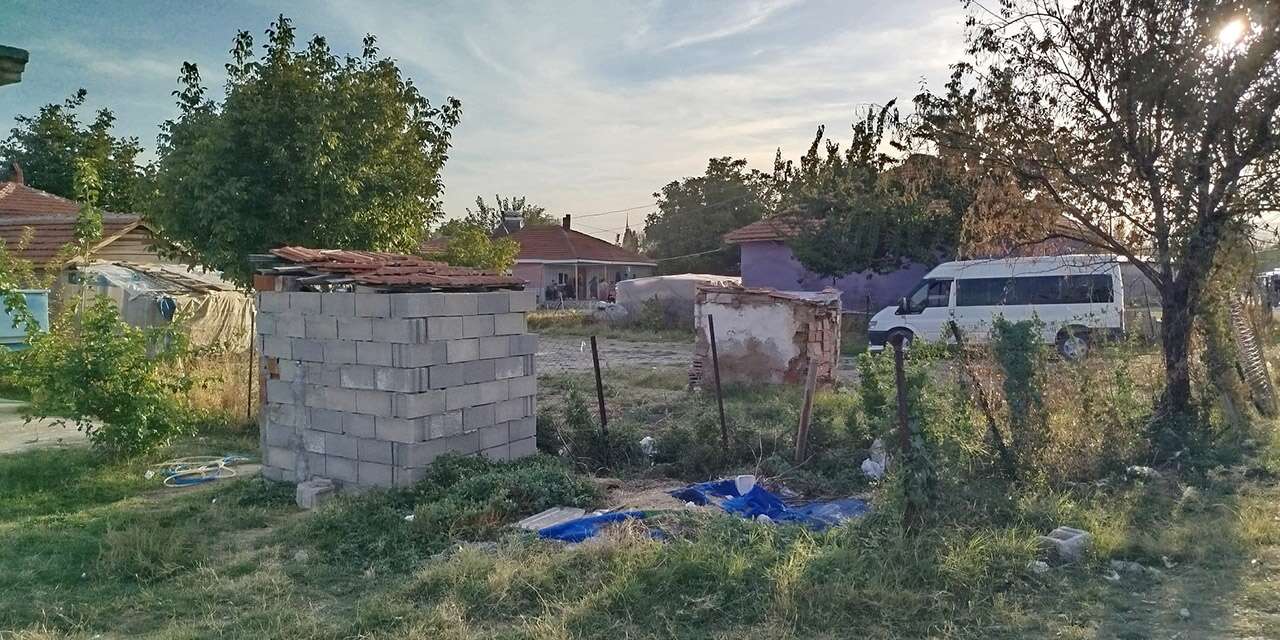 Komşu aileler arasında silahlı çatışma! 1’i çocuk 5 kişi yaralandı