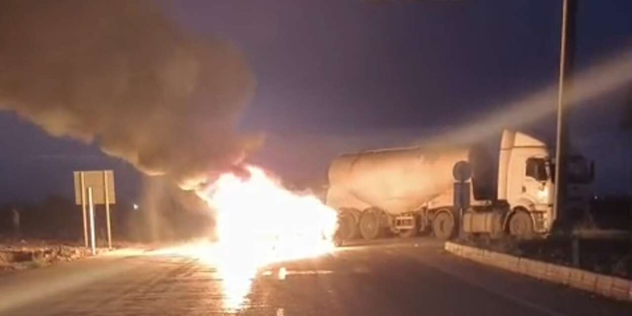 TIR’la çarpışan otomobil alev aldı! Sürücü yaralandı