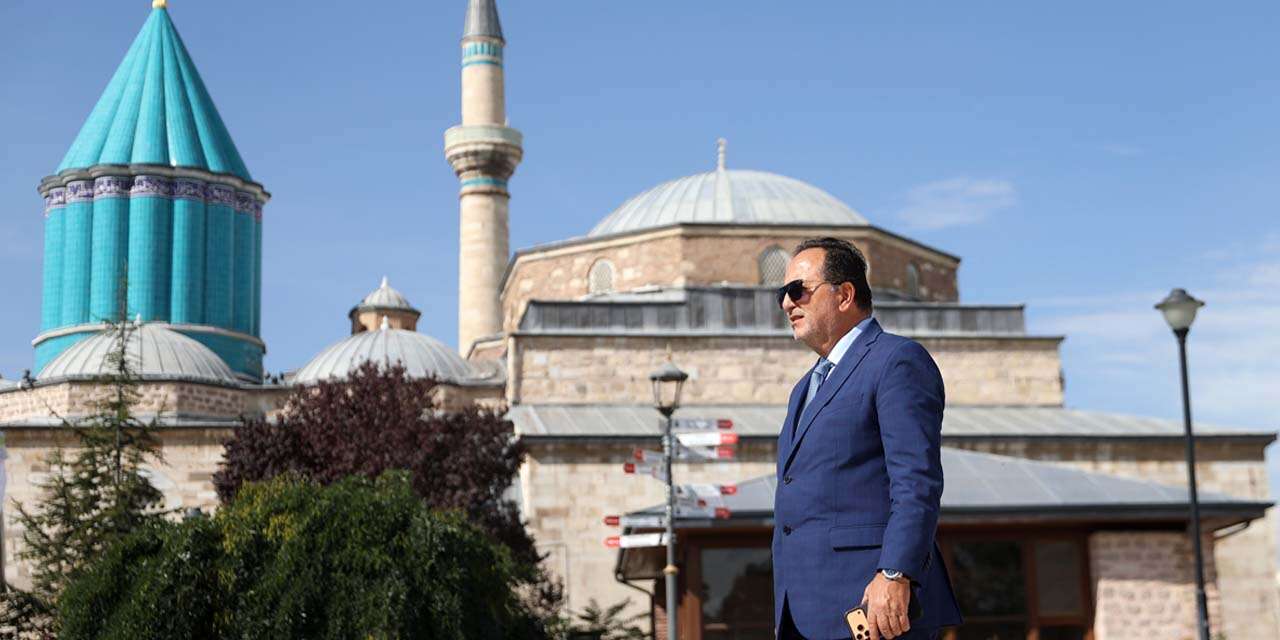 Mevlana’nın izinde 40 gün! Son satırlarını Konya’da yazacak