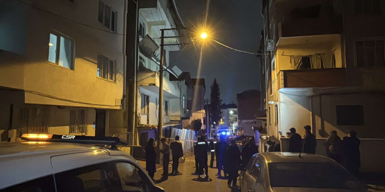 Sokakta alarm verildi! Araç ve yaya trafiğine kapatıldı