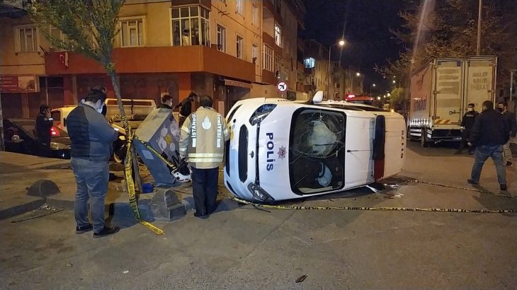 Polis aracı kaza yaptı: 2 polis memuru yaralandı