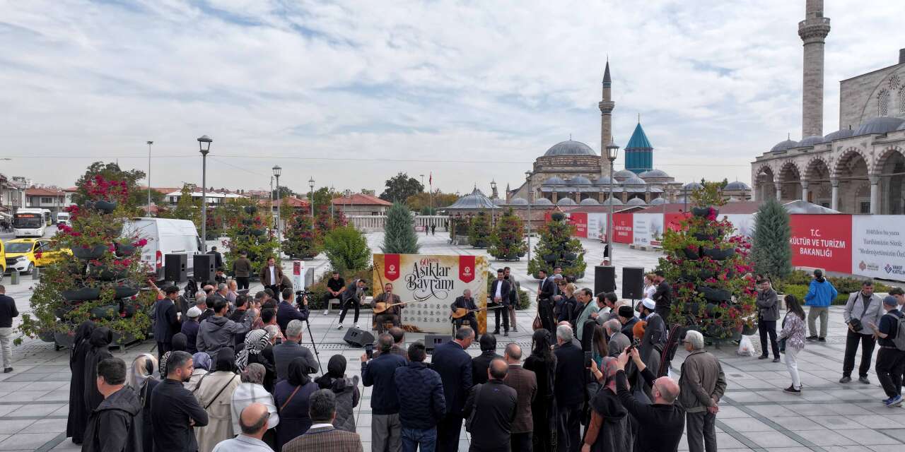 Şeker fabrikasından Mevlana Meydanı’na uzanan 60 yıllık gelenek! Konya Âşıklar Bayramı başladı