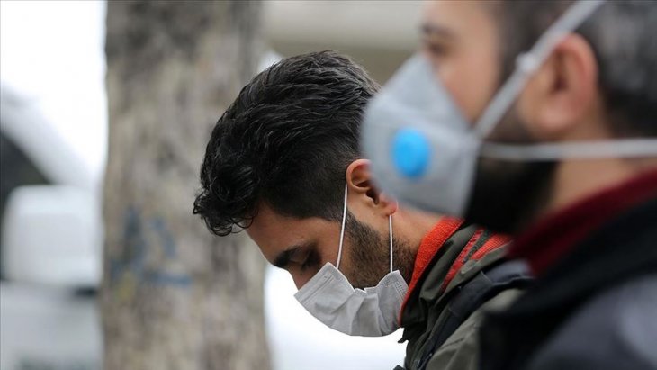 İran'da koronavirüs kaynaklı can kaybı 5 bin 806'ya yükseldi