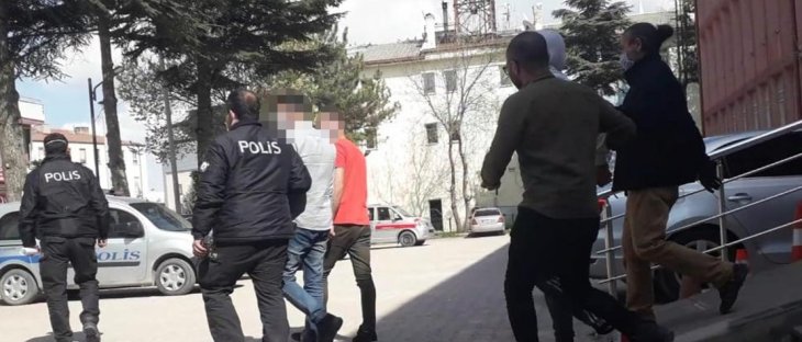 Konya'da akaryakıt istasyonundan gasp iddiası! Kısa sürede yakalandılar