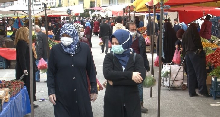 Konya'da sokağa çıkma kısıtlama öncesi pazar yerlerinde hareketlilik