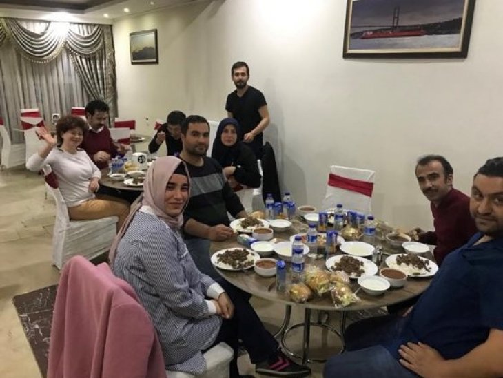 Başkan Kavuş, sağlık çalışanlarına verdiği düğün pilavlı iftar sözünü tuttu