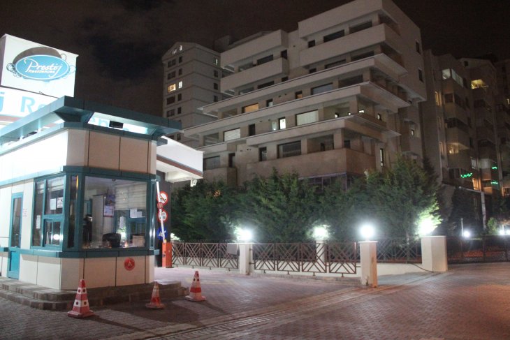 Konya'da bir bina koronavirüs nedeniyle karantinaya alındı