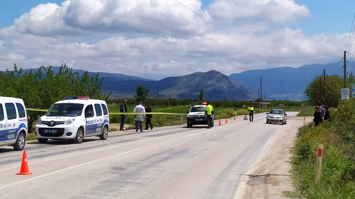 Eşini bıçaklayıp cezaevine giren babanın, tahliye olunca oğlunu öldürdüğü iddiası