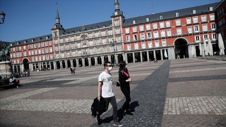 İspanya'da Kovid-19 nedeniyle son 24 saatte 179 kişi öldü