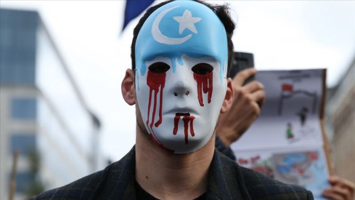 Çin, kamplardaki Uygur Türklerini fabrikalara göndermeye hazırlanıyor