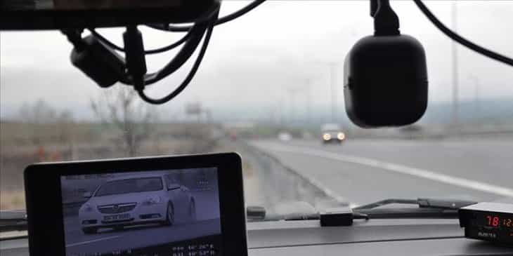 Türkiye genelinde hız ihlali yapan 20 bin 317 sürücüye ceza