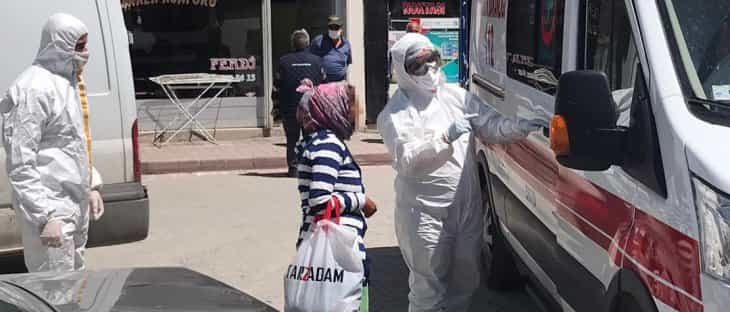 Konya'da sağlık ekiplerinden kaçan 'koronavirüs şüphelisi' kadını polis yakaladı