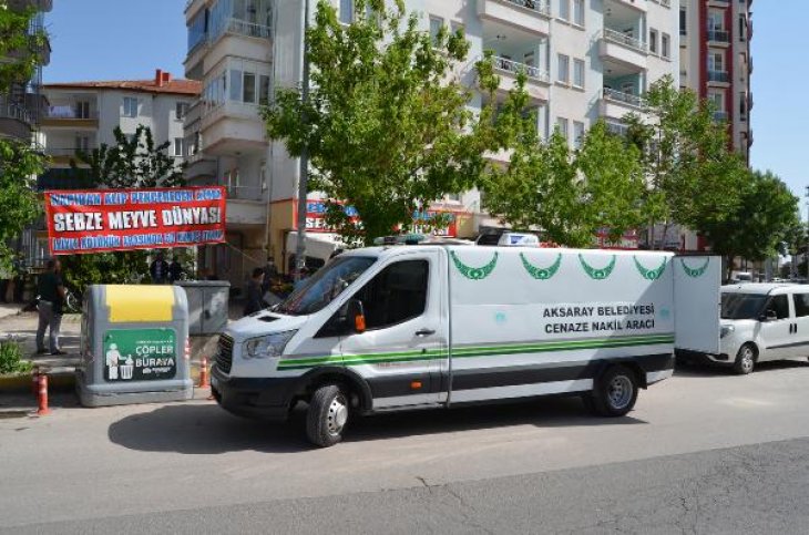 Genç kadın, boşanma aşamasındaki eşi tarafından çocuklarının gözü önünde öldürüldü