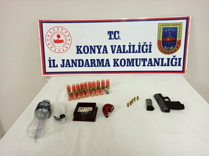 Akşehir'de uyuşturucu ve ruhsatsız silah operasyonu