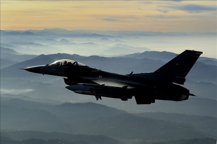 F-16’lar havalandı! Akdeniz’de sıcak saatler
