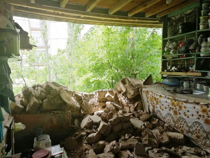Konya'da mutfak duvarı yıkılan ev oturuma kapatıldı