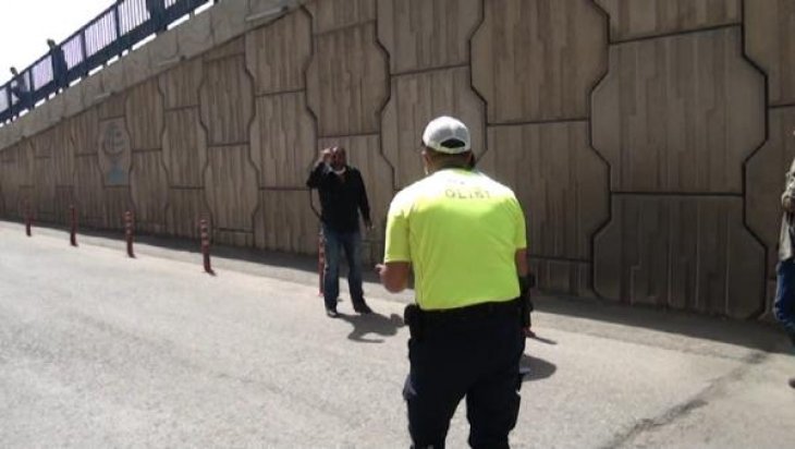 Ehliyetsiz sürücü yakalanınca polise bıçakla saldırdı, 18 bin lira ceza yedi