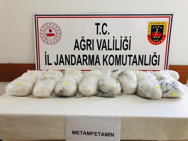 Jandarma ele geçirdi:  30 kilogram ve piyasa değeri yaklaşık 6 milyon lira!