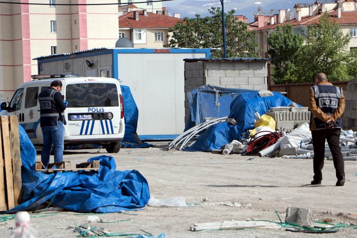 İnşaat bekçisi ölü bulundu