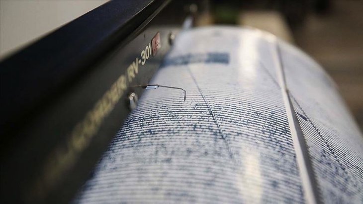 Akdeniz'de 4 ve 4,9 büyüklüğünde iki deprem