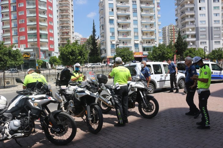 Sahte plaka takılı aracın sürücüsüne 7 bin 489 lira ceza kesildi
