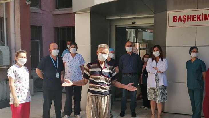 63 yaşındaki kalp ve KOAH hastası koronavirüsü yendi